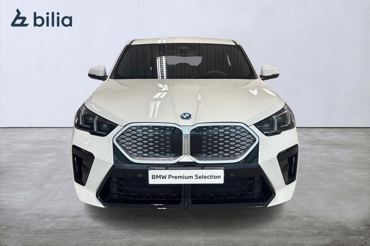 BMW iX2 xDrive 30 M-Sport 2026, photo 5/10
