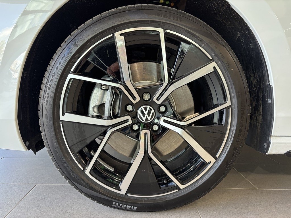 Volkswagen Passat 2026, bild 7/10