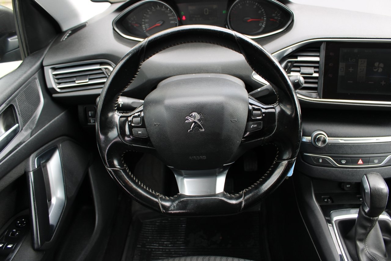 Peugeot 308 SW 1.2 PureTech 130 Active 2016, bild 7/10