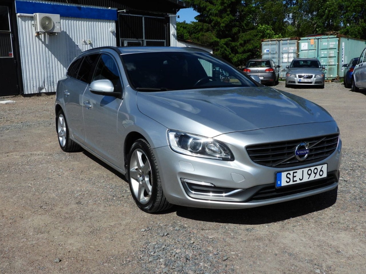 Volvo V60 D2 Powershift Momentum 2015, bild 6/27