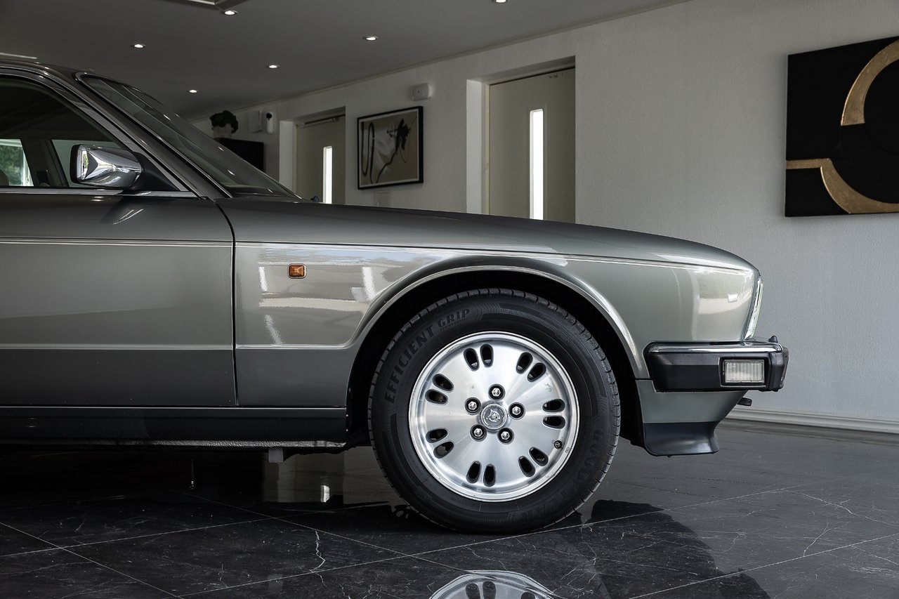 Jaguar XJ 4.0 1993, bild 3/25