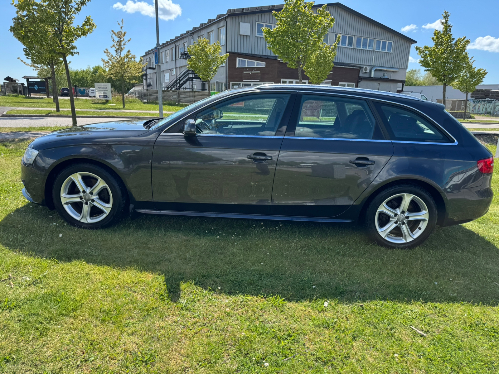Audi A4 Avant 2.0 TDI DPF Manuell 2013, bild 2/5
