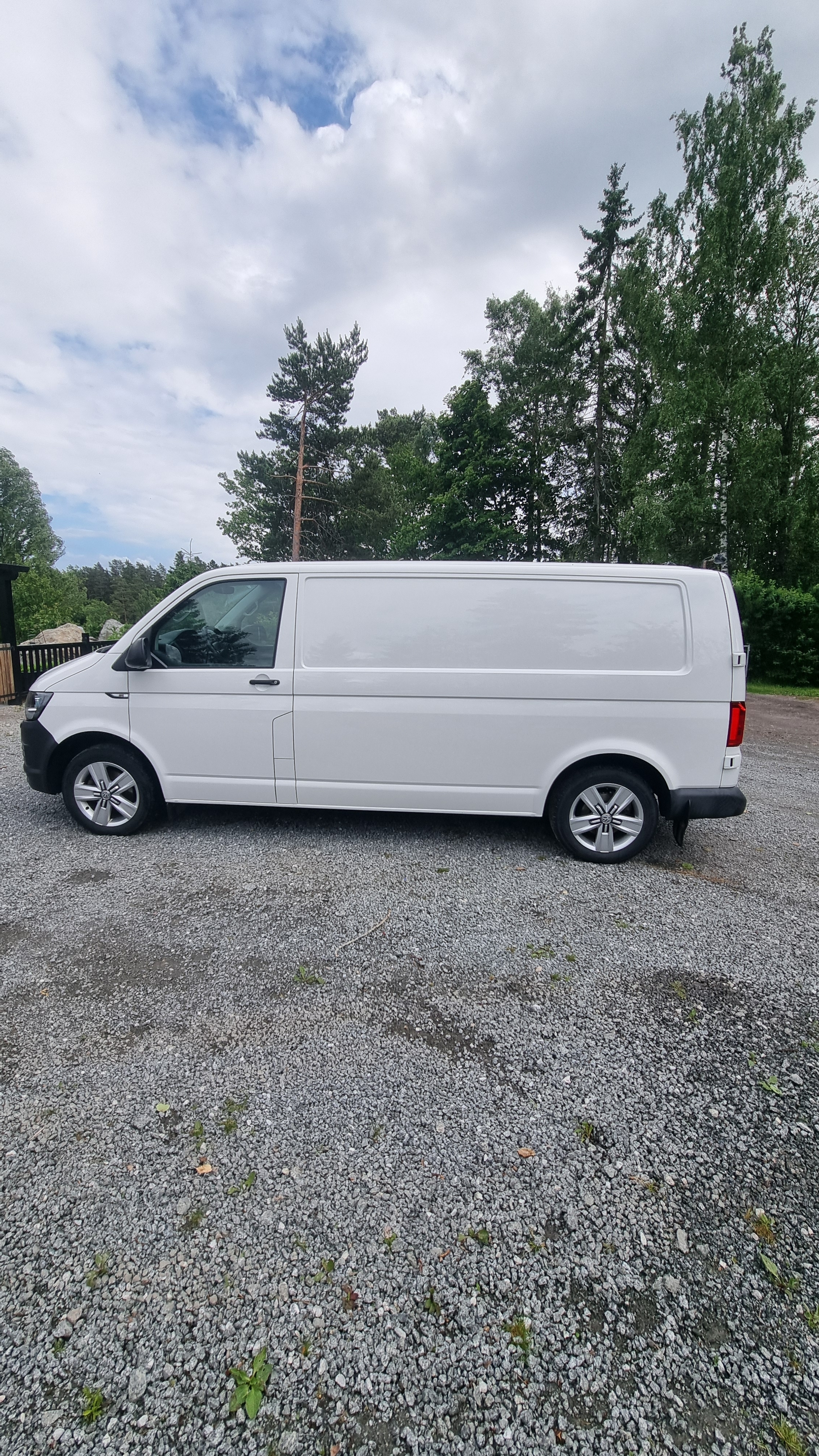 Volkswagen Transporter 2017, photo 2/10