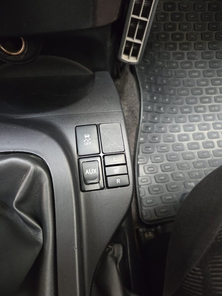 Toyota IQ 1.0 VVT-i Manuell, 68hk 2009, kuva 7/10