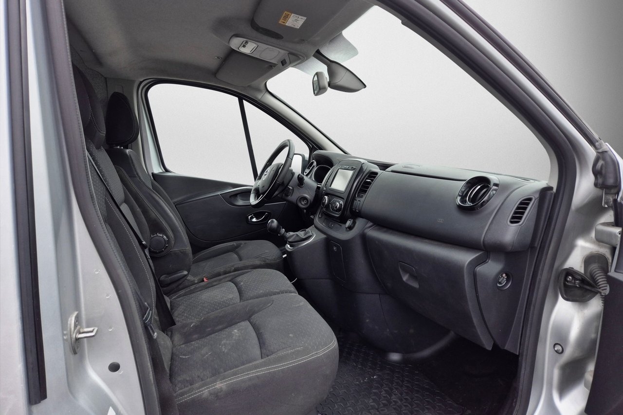 Opel Vivaro 2017, bild 7/10