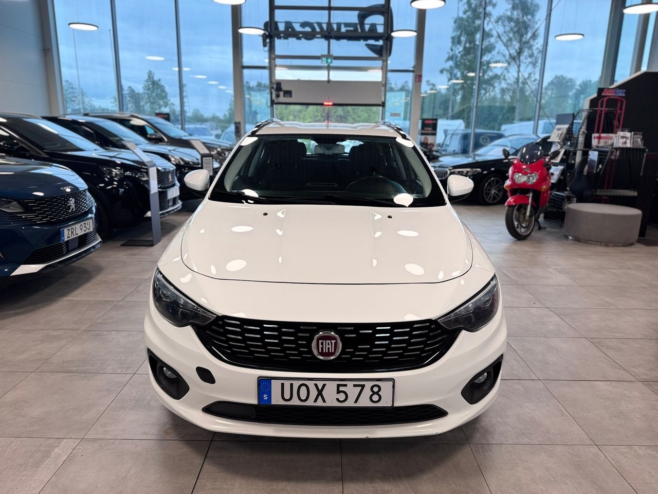 Fiat Tipo Kombi 1.6 Multijet/Servad 2017, bild 2/16