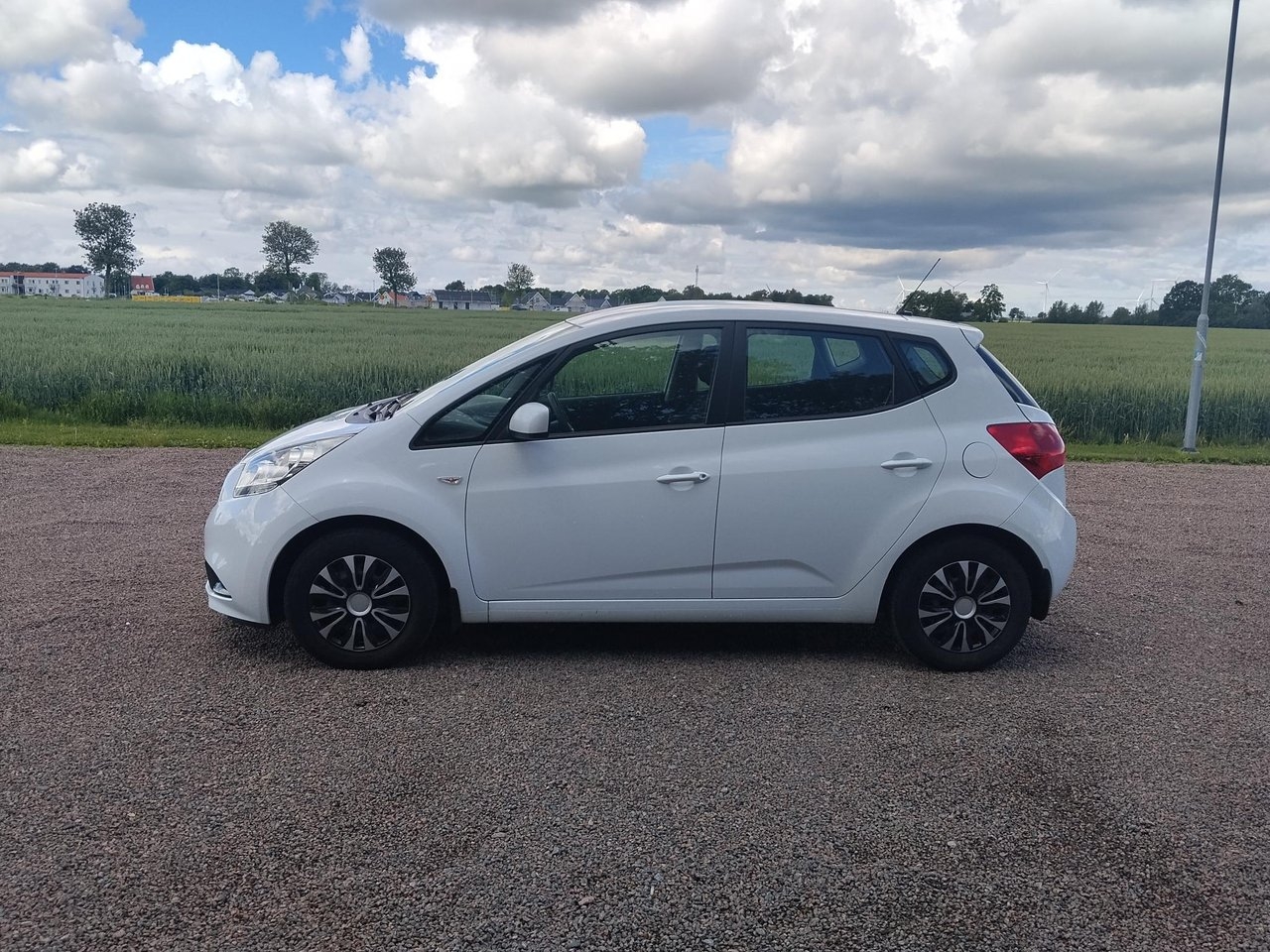 Kia Venga 1.4 CRDi Euro 6 2017, bild 2/10