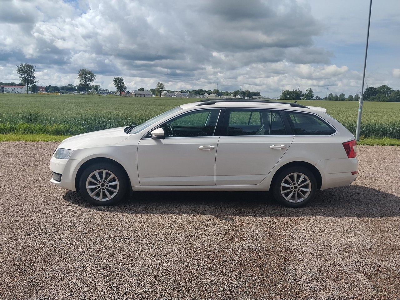 Skoda Octavia Kombi 1.6 TDI 4x4 2014, bild 2/10