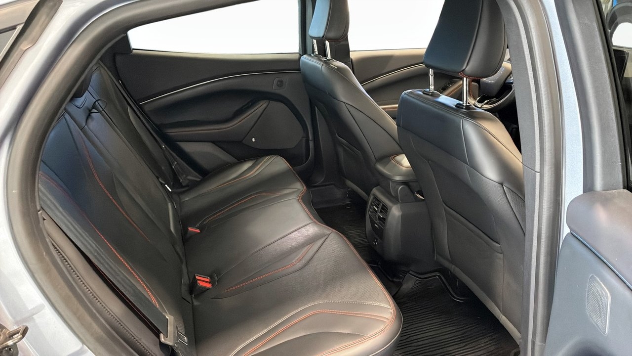 Ford Mustang Mach-E AWD 2022, bild 5/13