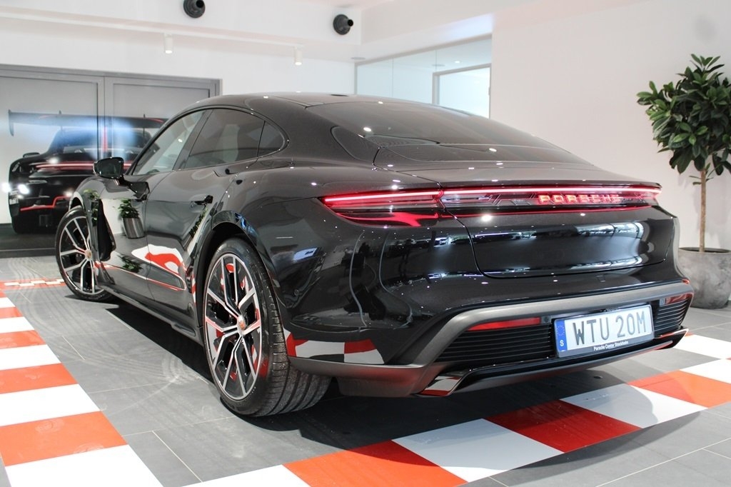 Porsche Taycan 4 BLACK EDITION 2026, kuva 2/21