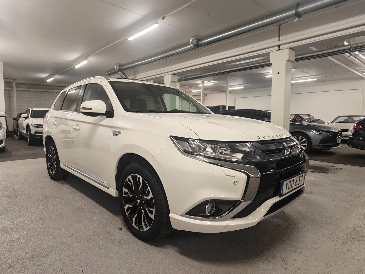 Mitsubishi Outlander 2017, bild 4/10