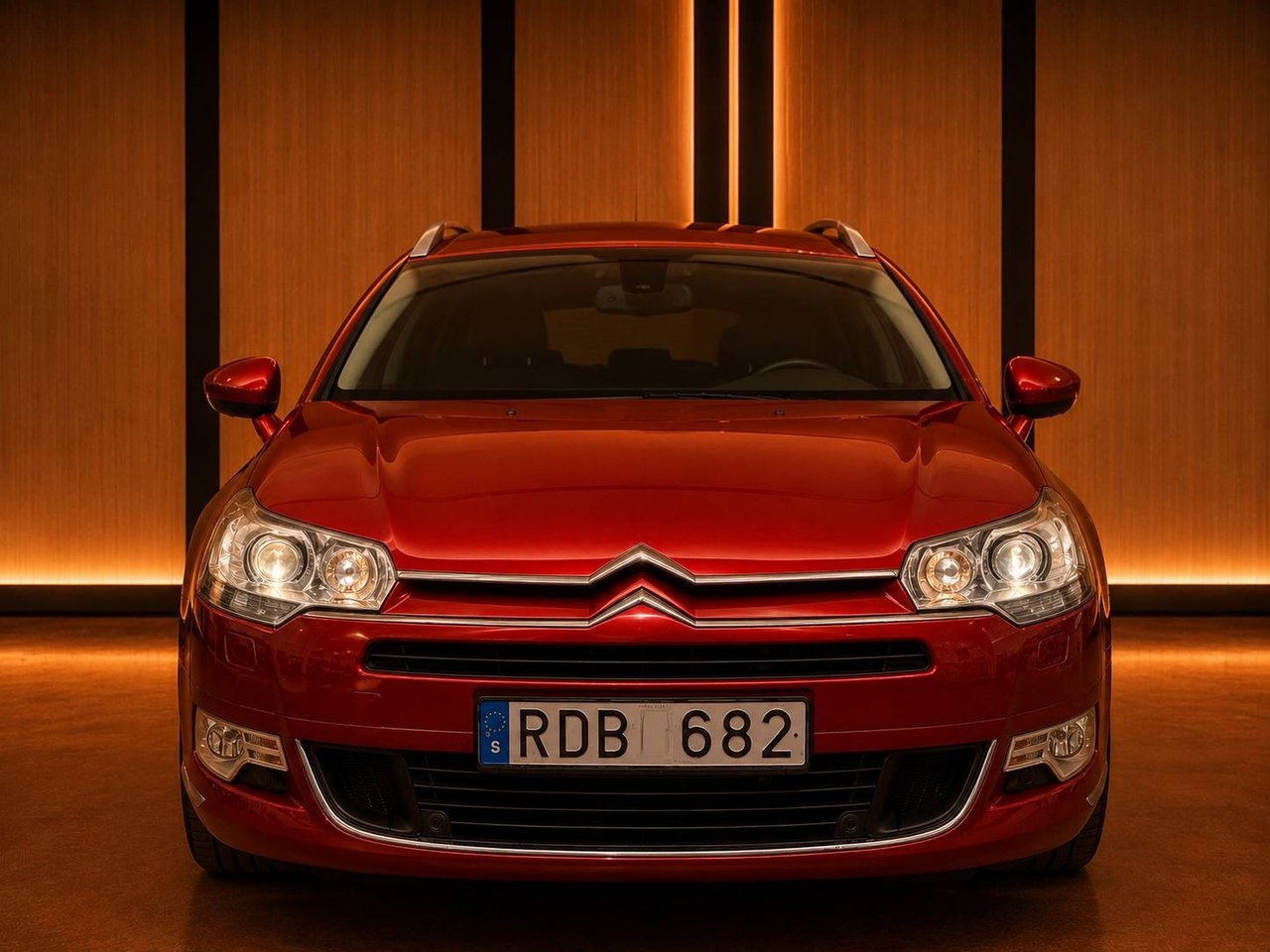 Citroen C5 Tourer 2.0 HDi Lågmilare 2009, kuva 2/10
