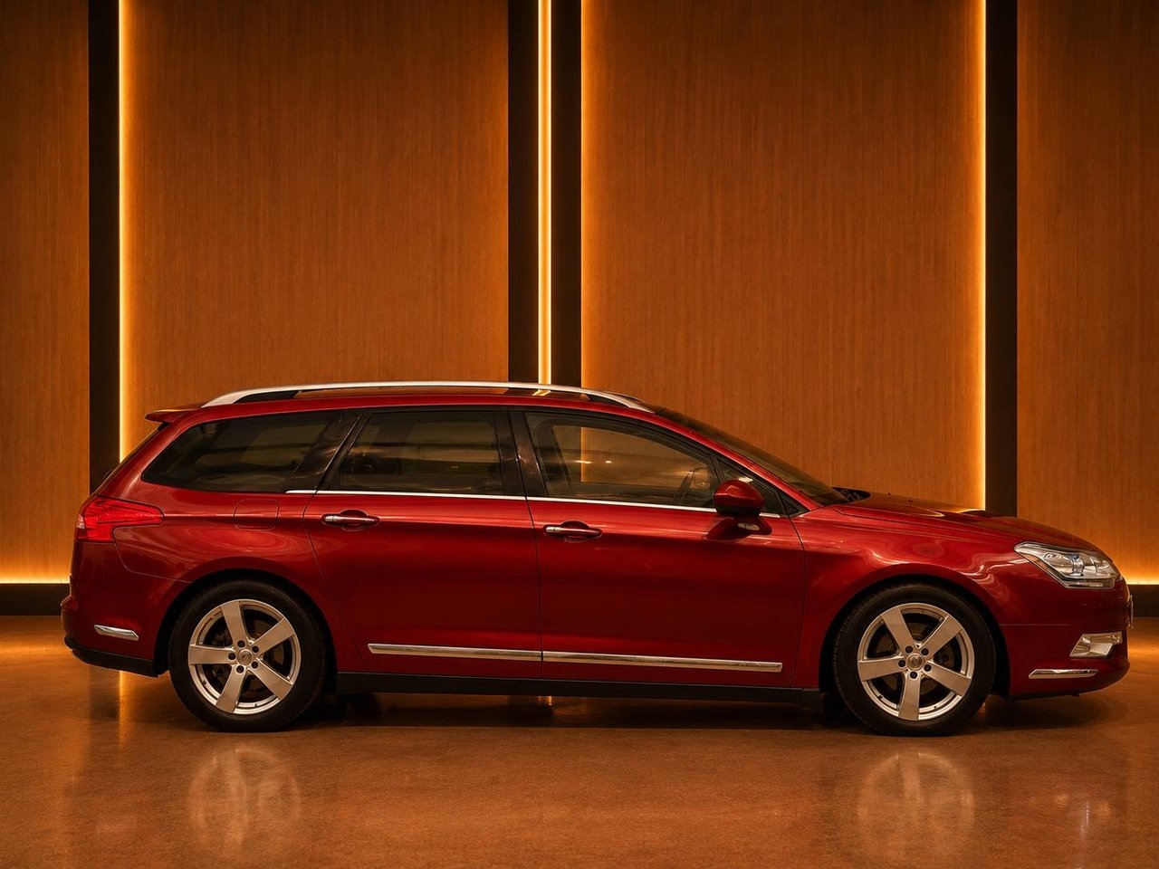 Citroen C5 Tourer 2.0 HDi Lågmilare 2009, kuva 3/10