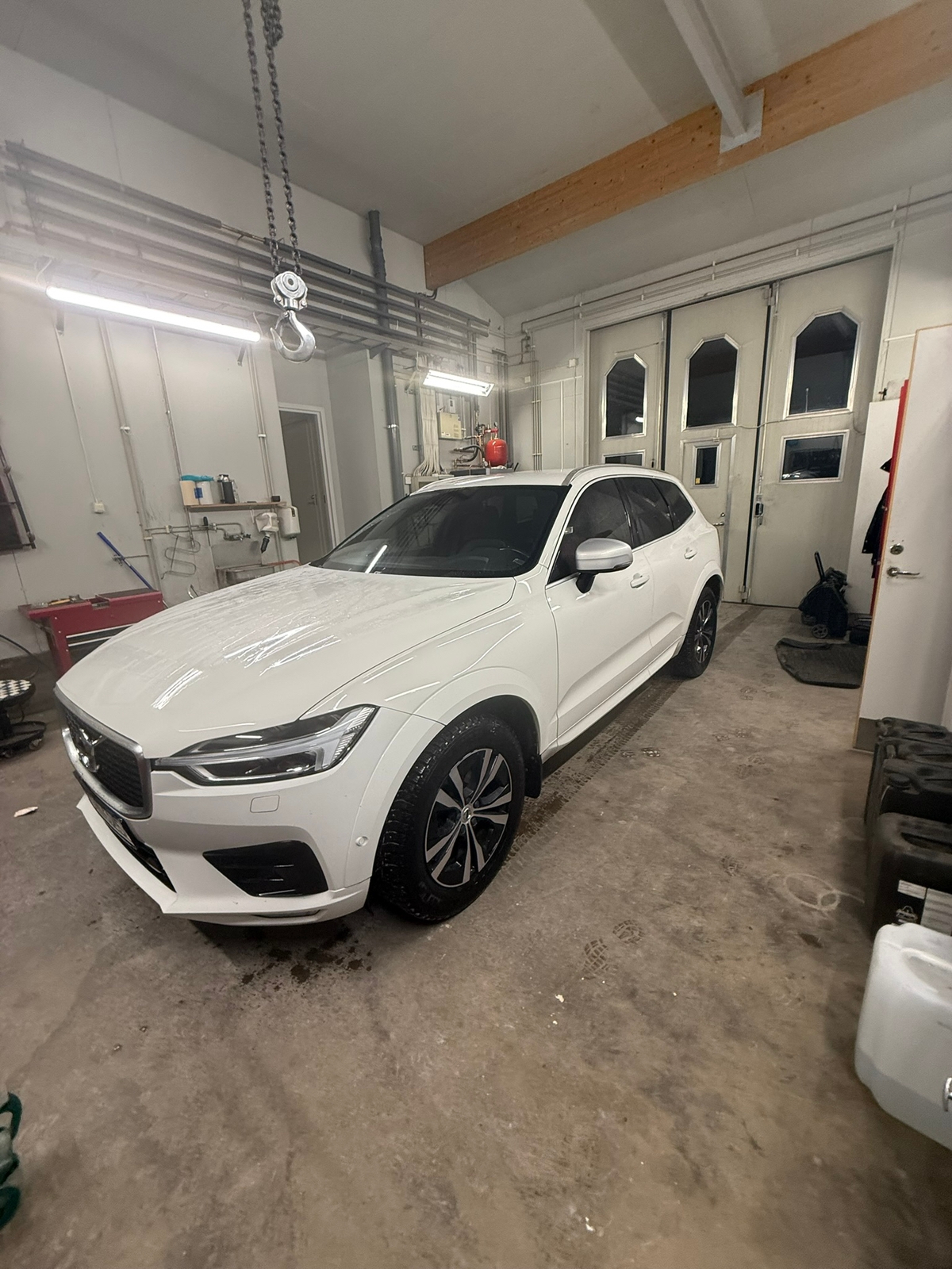 Volvo XC60 D4 AWD Geartronic 2019, photo 4/6