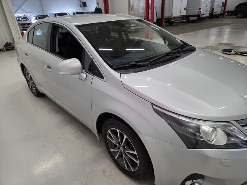Toyota Avensis 2013, bild 3/10