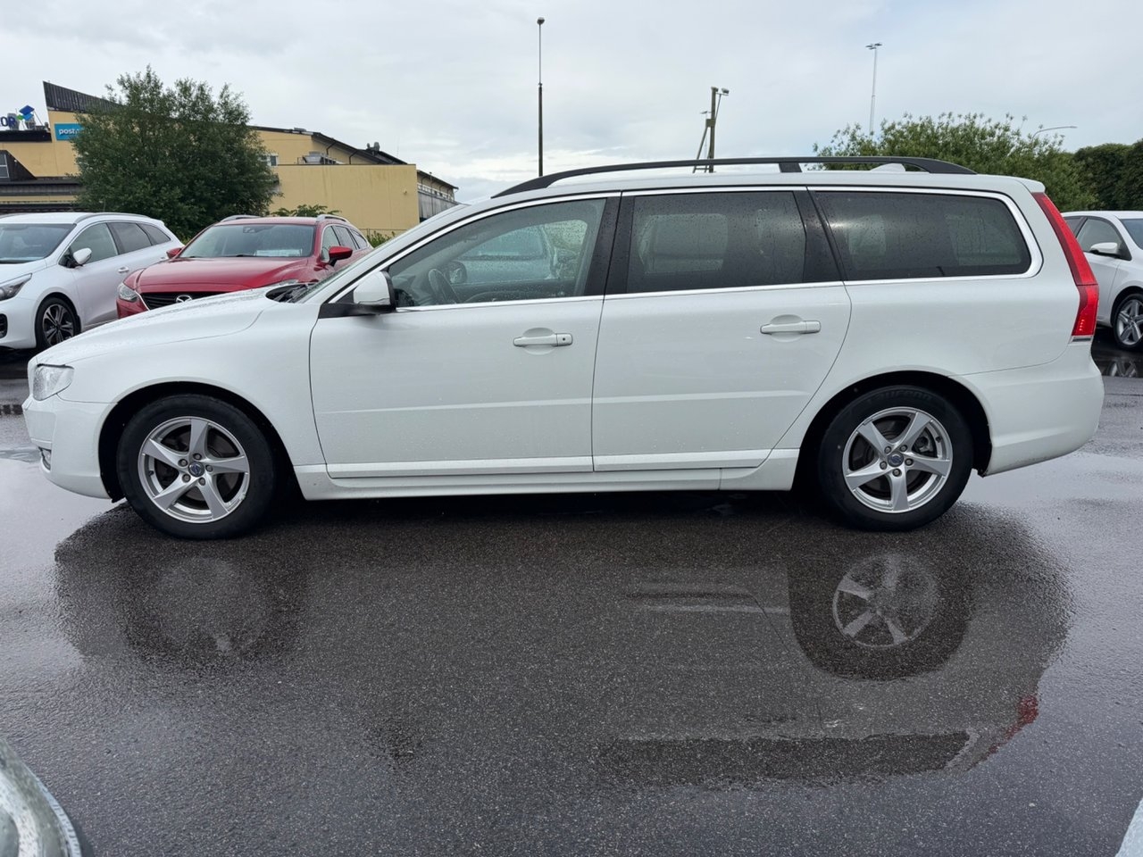 Volvo V70 D2 Momentum Euro 5 2015, bild 2/10