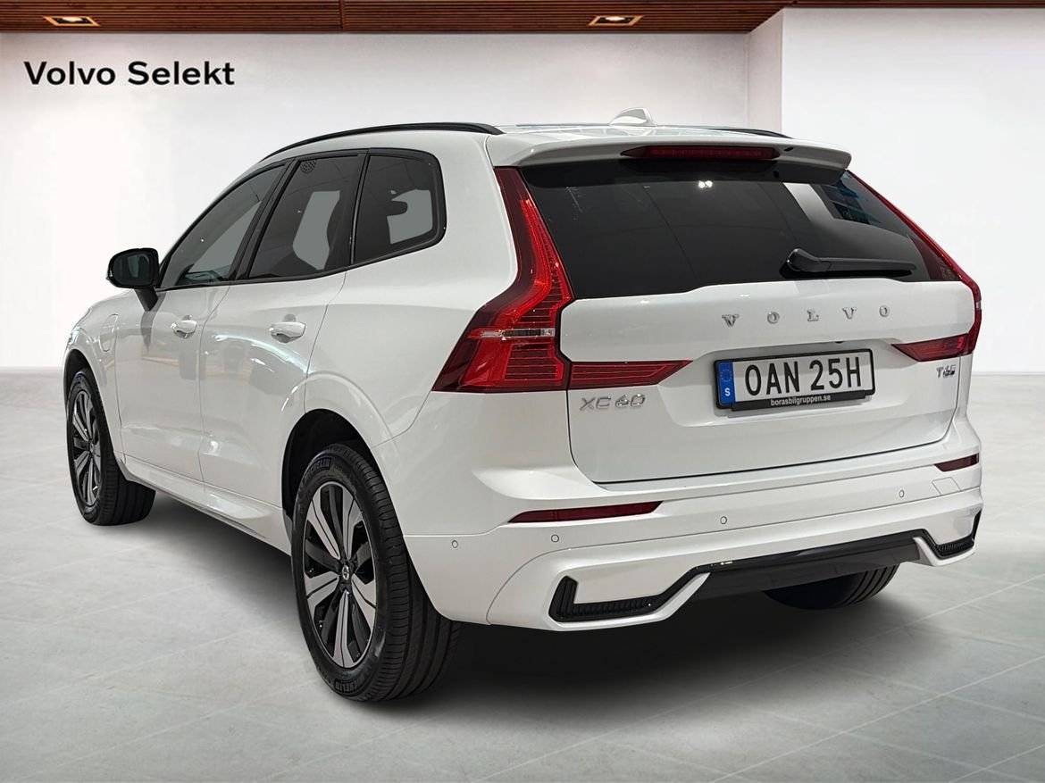 Volvo XC60 T6 Plus Dark Edition 2025, bild 2/10