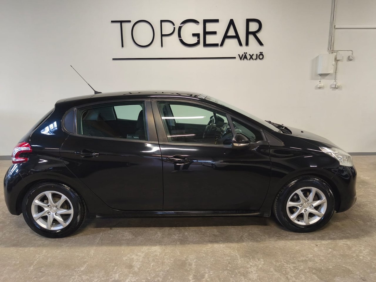 Peugeot 208 5-dörrar 1.2 VTi 2013, bild 7/10