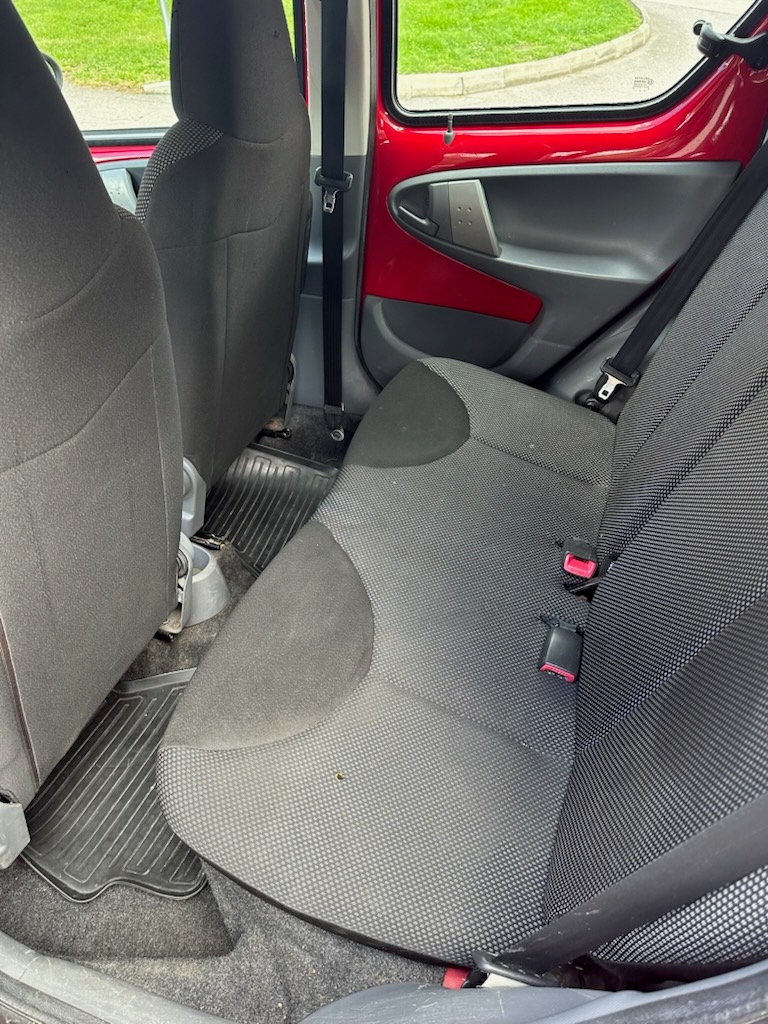 Toyota Aygo 5-dörrar 1.0 VVT-i Manuell 2010, bild 6/6