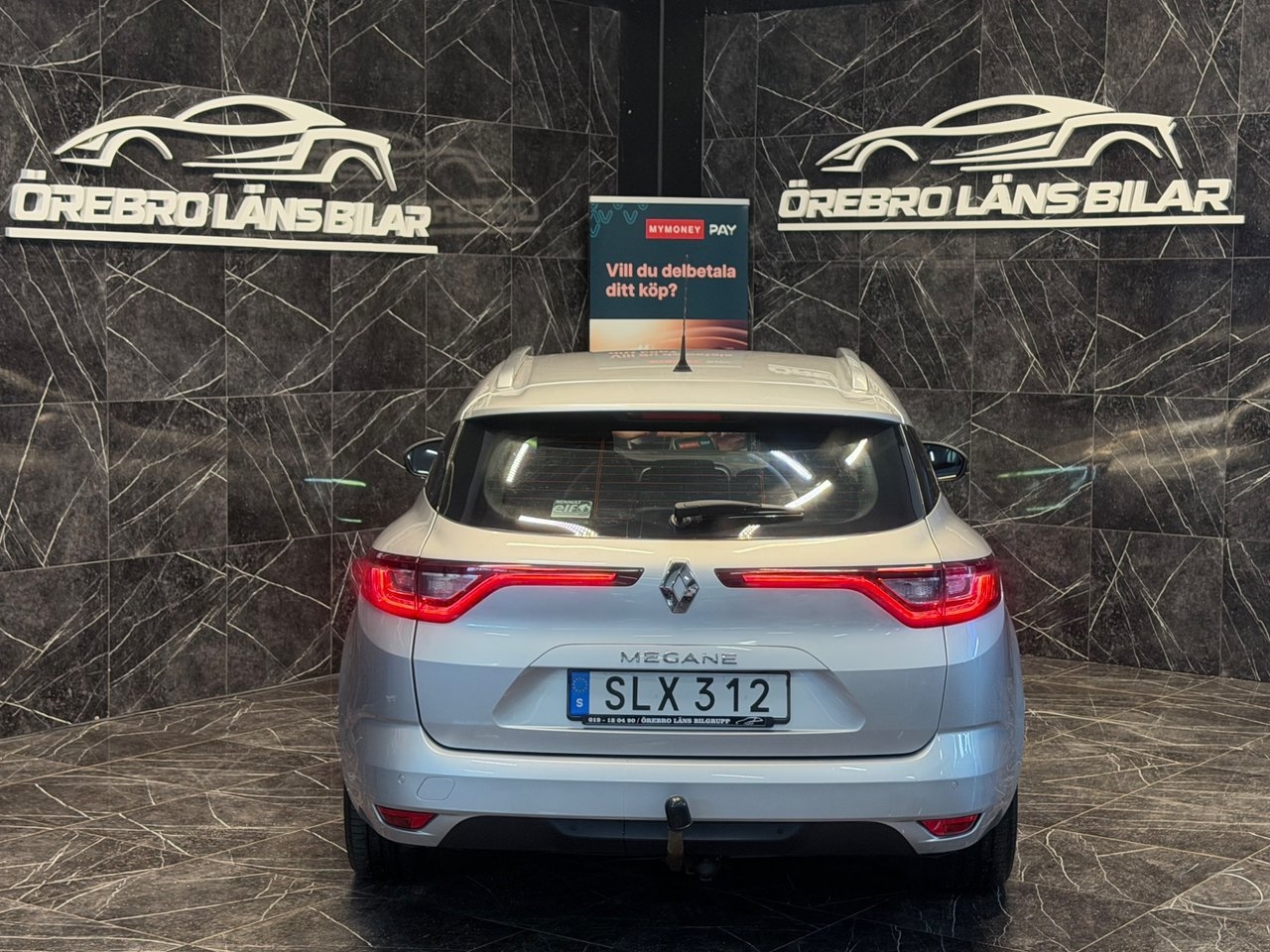 Renault Megane Sport Tourer 1.2 TCe,Drqg 2017, bild 2/22