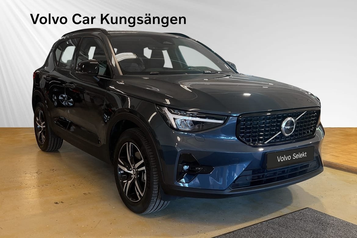 Volvo XC40 B4 FWD Bensin Plus Dark 2026, bild 6/10