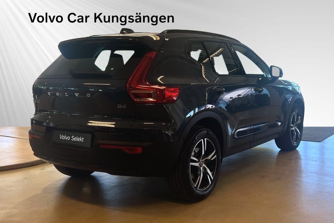 Volvo XC40 B4 FWD Bensin Plus Dark 2026, bild 5/10