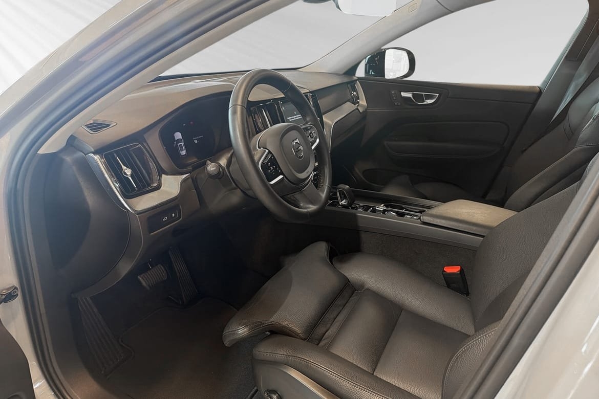 Volvo XC60 T6 Plus Dark Edition 2025, bild 7/10