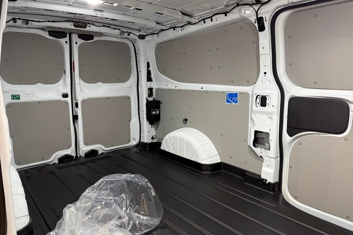 Ford E-Transit 2025, photo 6/16