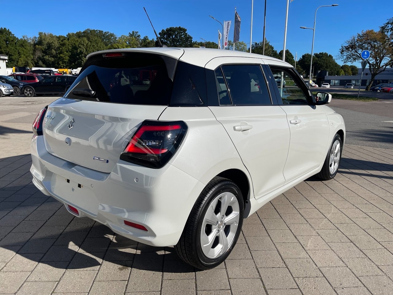 Suzuki Swift 1.2 82 hk Hybrid Select CVT 2026, bild 5/19