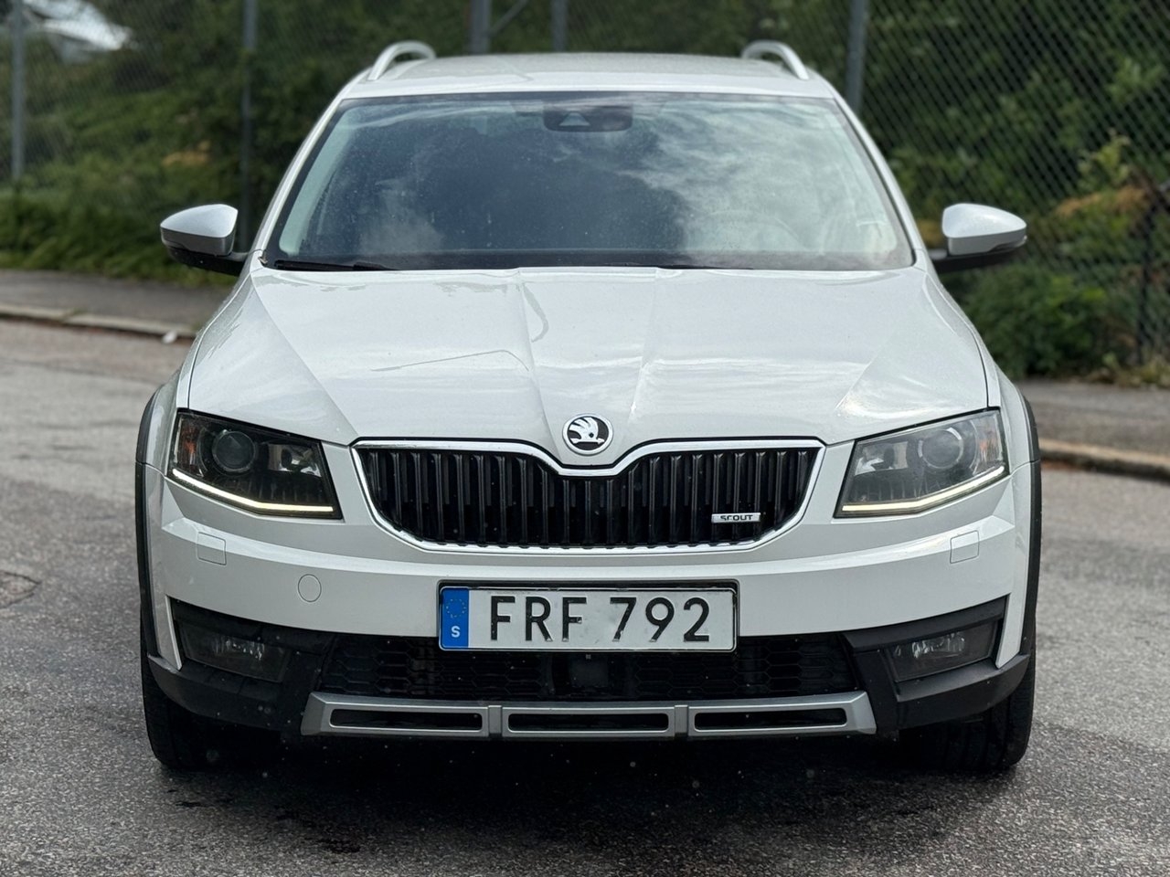 Skoda Octavia Scout 2.0 TDI 4x4 NY BES 2016, bild 3/10