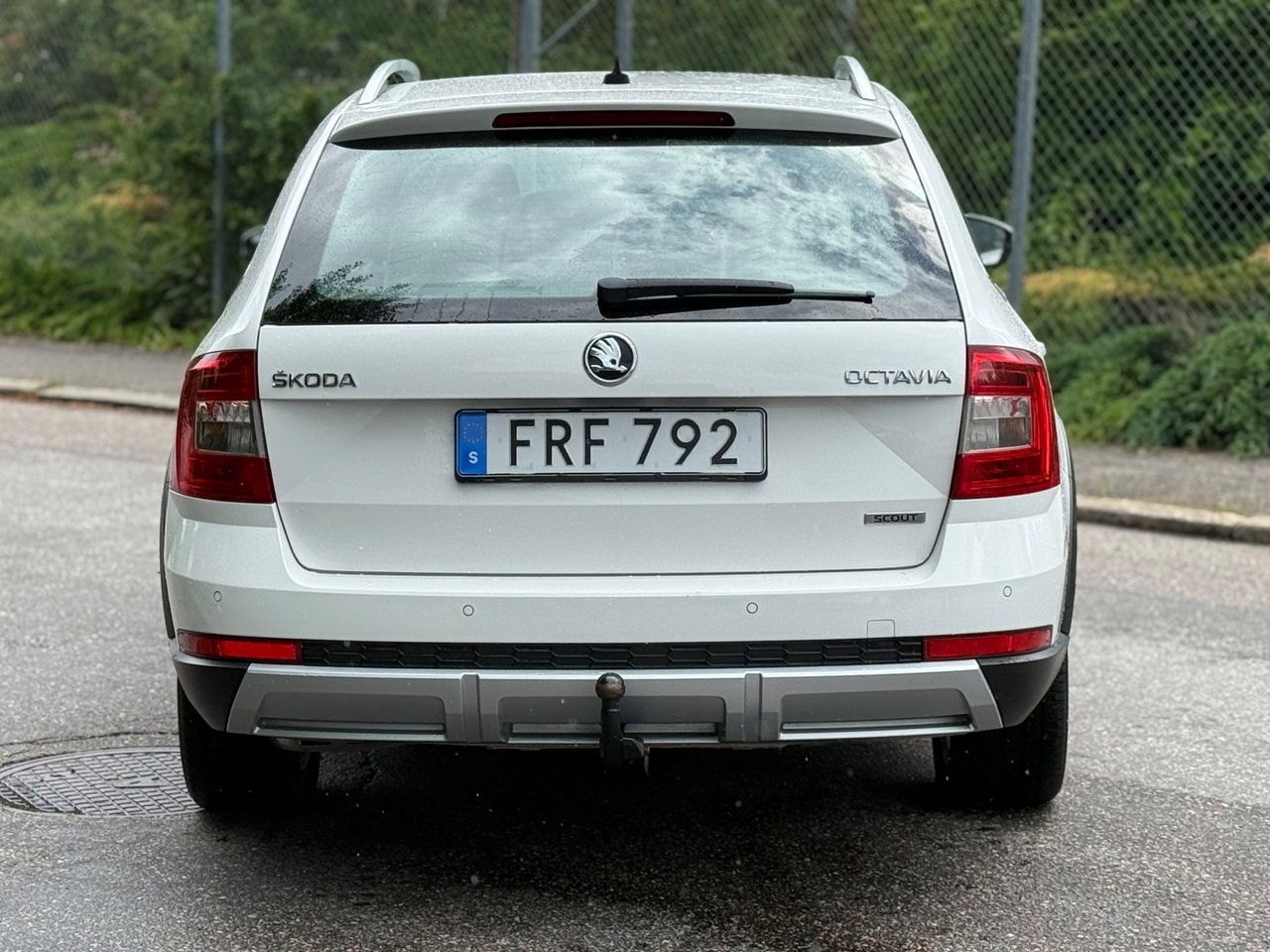 Skoda Octavia Scout 2.0 TDI 4x4 NY BES 2016, bild 7/10