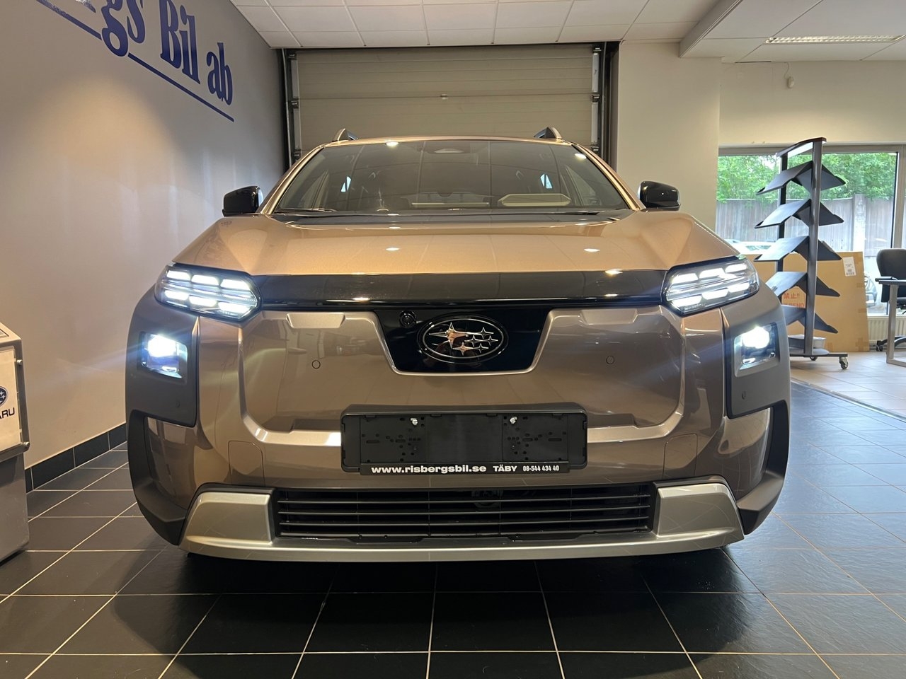 Subaru E-Outback 74.7 kWh AWD LIMITED 2026, kuva 3/15
