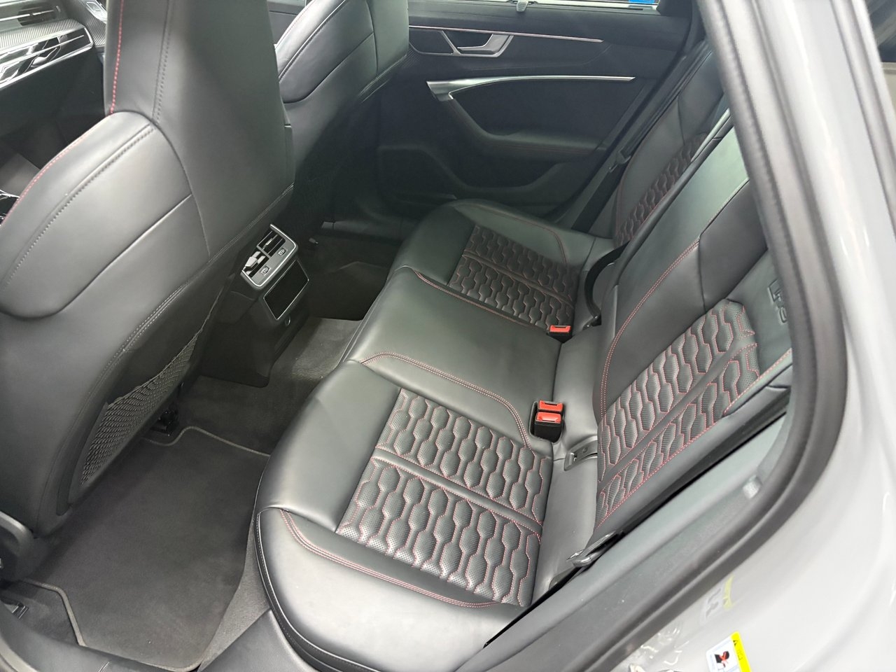 Audi RS6 2021, bild 7/10