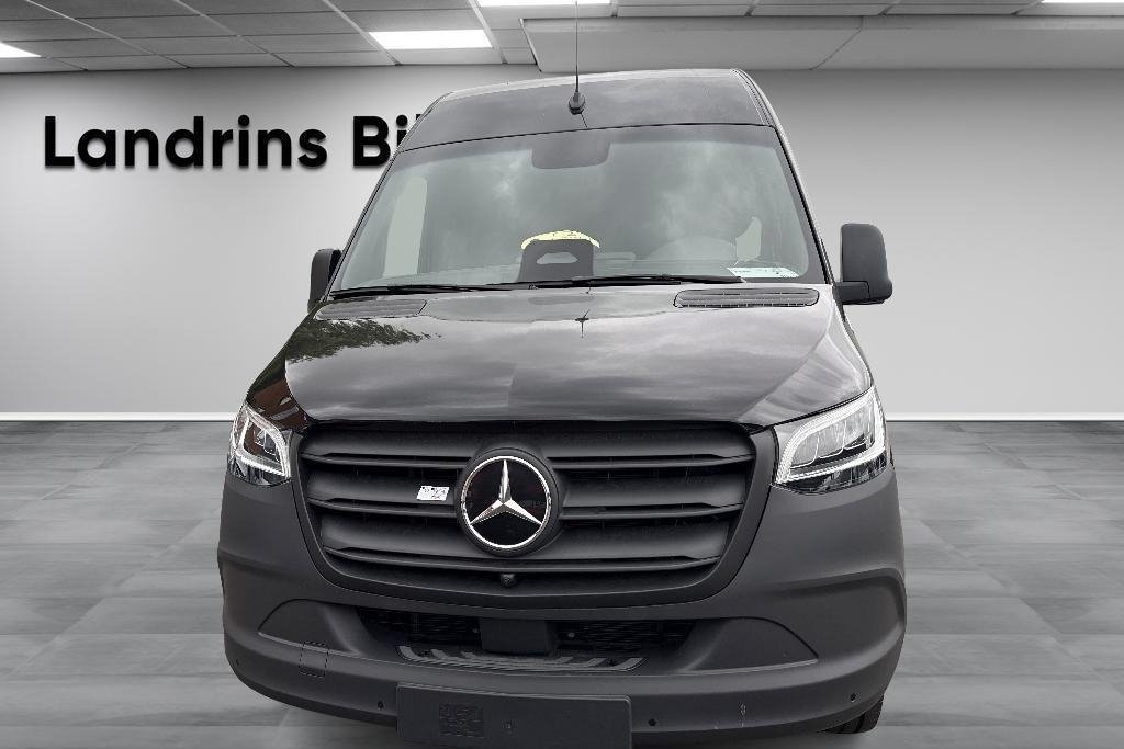 Mercedes-Benz eSprinter 420 81 kWh 2026, photo 2/10