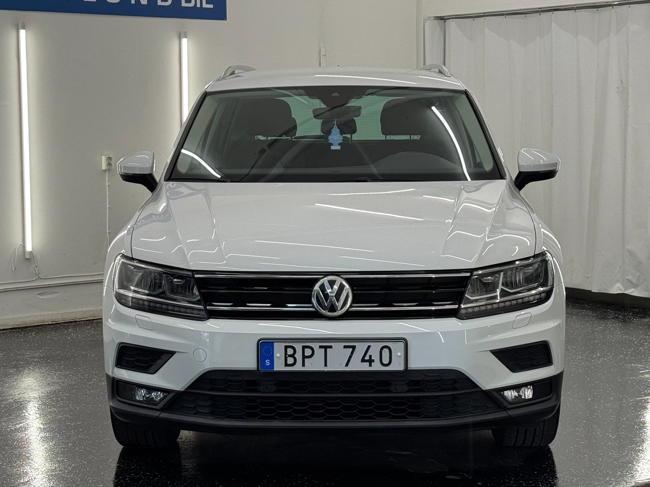 Volkswagen Tiguan 2018, bild 2/10