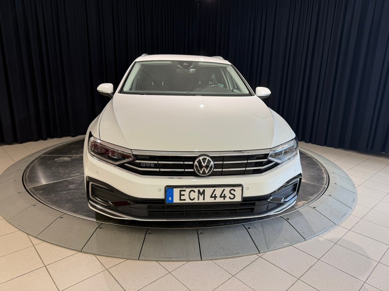 Volkswagen Passat 2022, bild 3/17