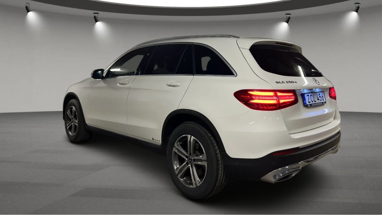 Mercedes-Benz GLC 2018, photo 4/9