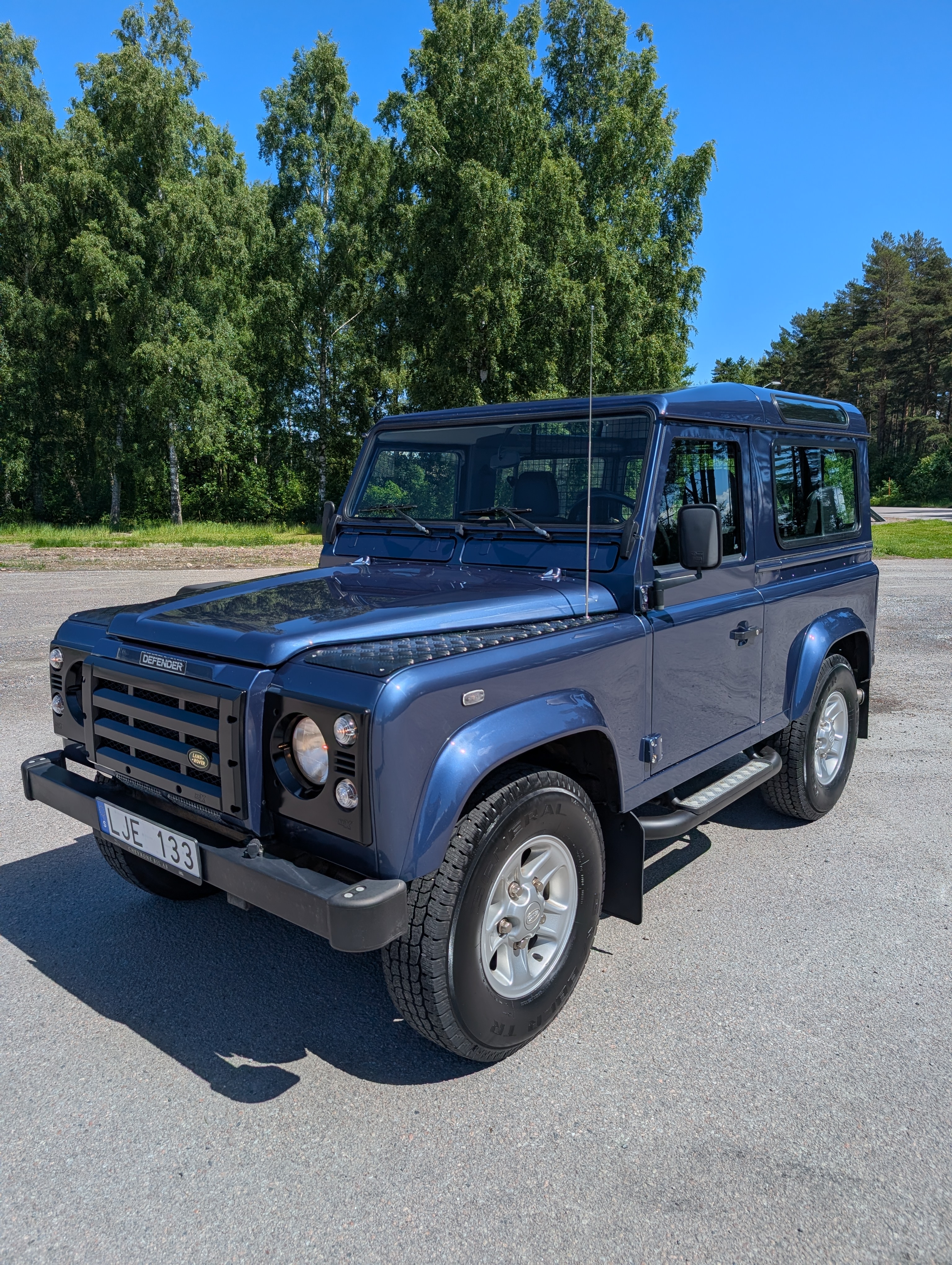Land Rover Defender
