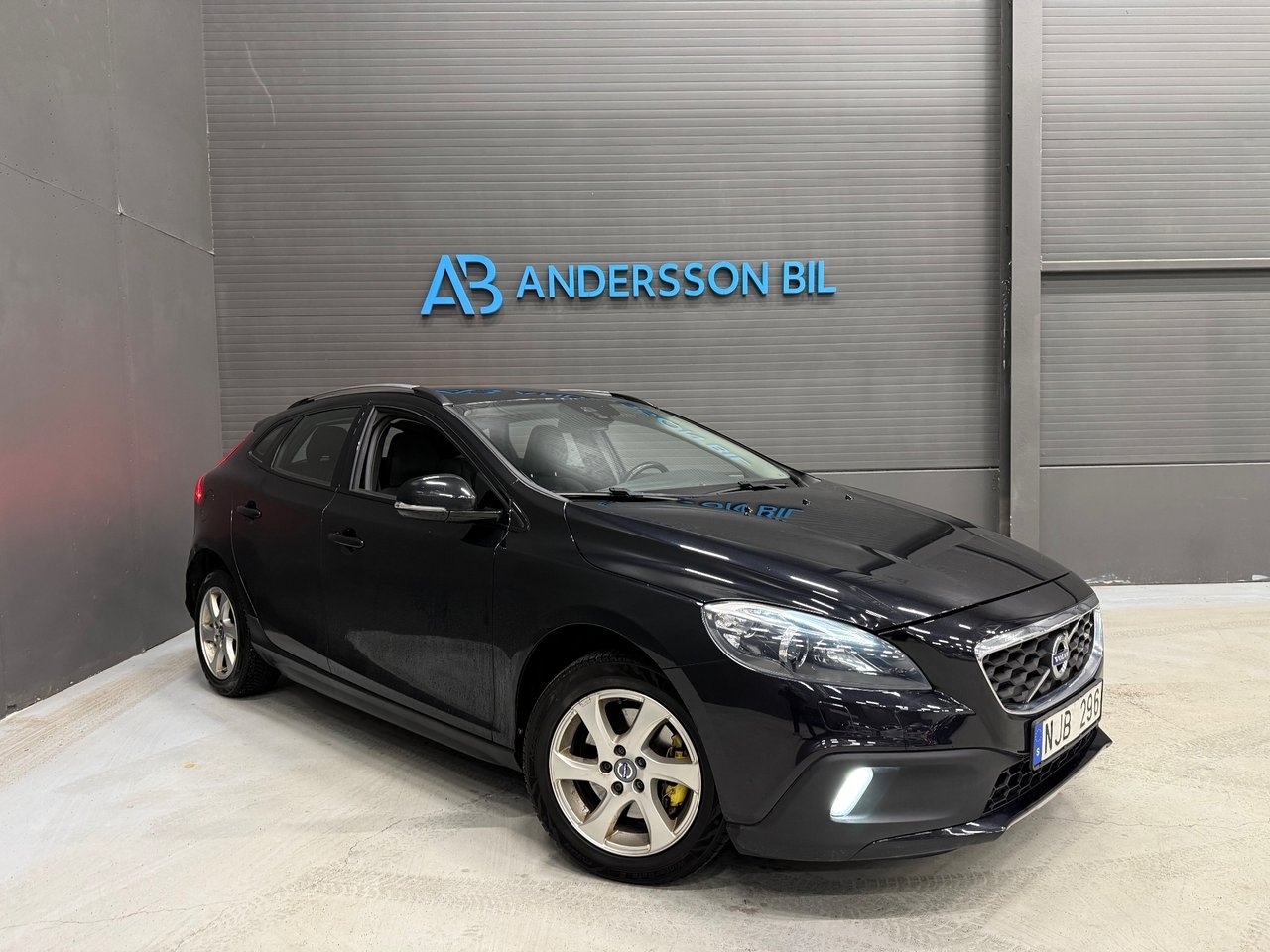 Volvo V40 Cross Country 2014, kuva 2/10