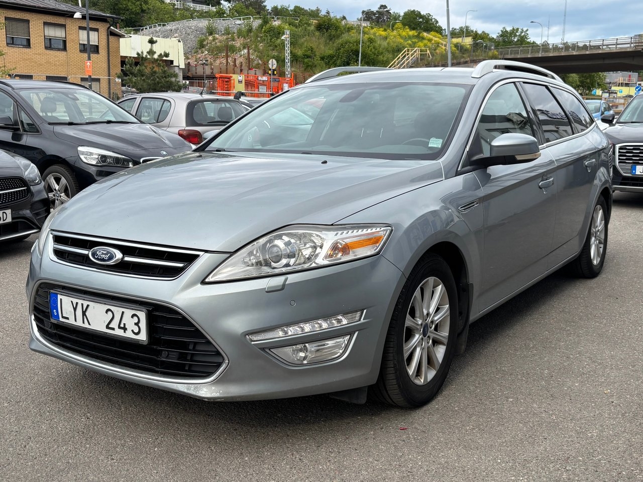 Ford Mondeo 2011, bild 2/10