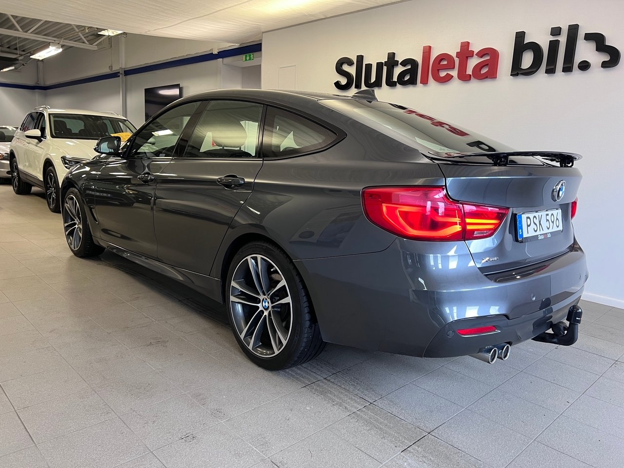 BMW 320 2017, bild 6/10