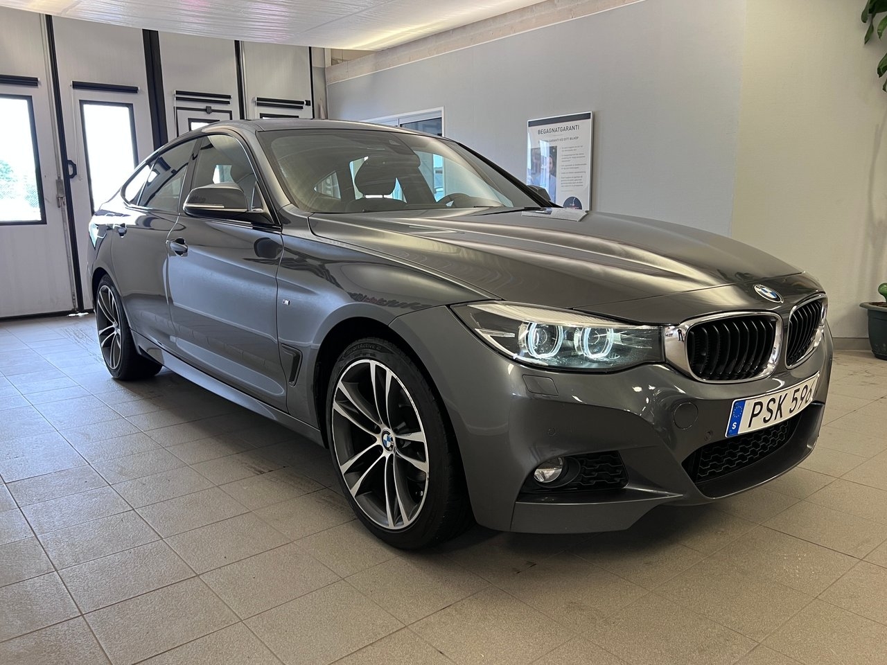 BMW 320 2017, bild 4/10