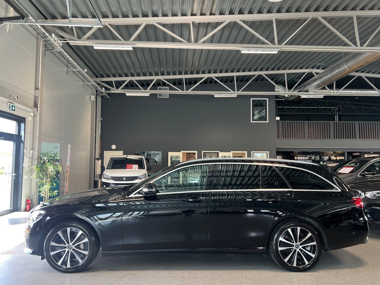 Mercedes-Benz E 2023, bild 6/20