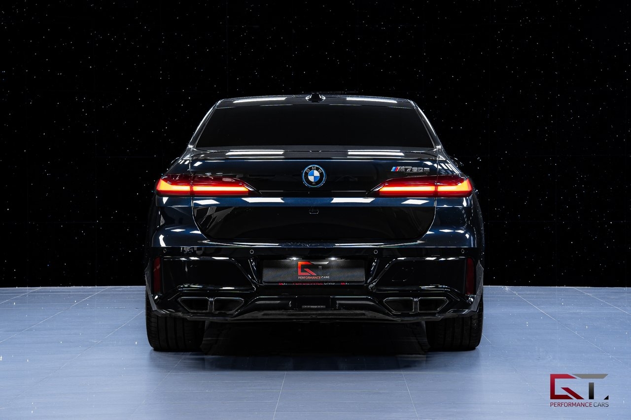 BMW M760e 2024, kuva 6/10