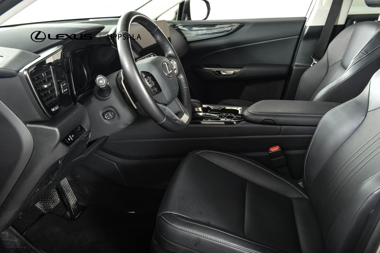 Lexus NX 450h+ Business Plus Plug-In 2025, bild 6/10