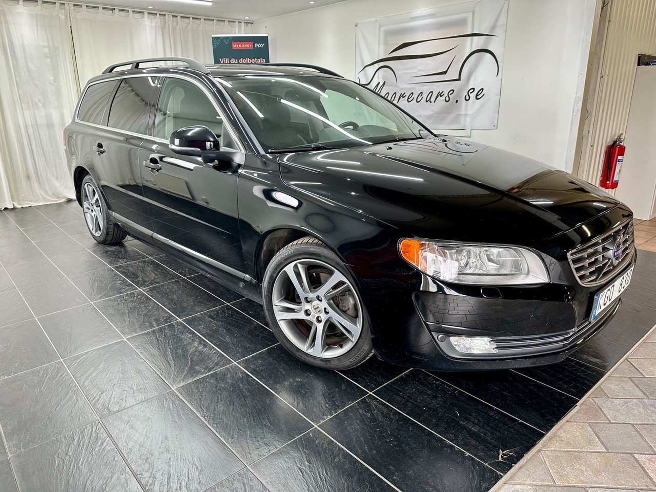Volvo V70 D2 Geartronic, 115hk Momentum 2014, bild 2/16