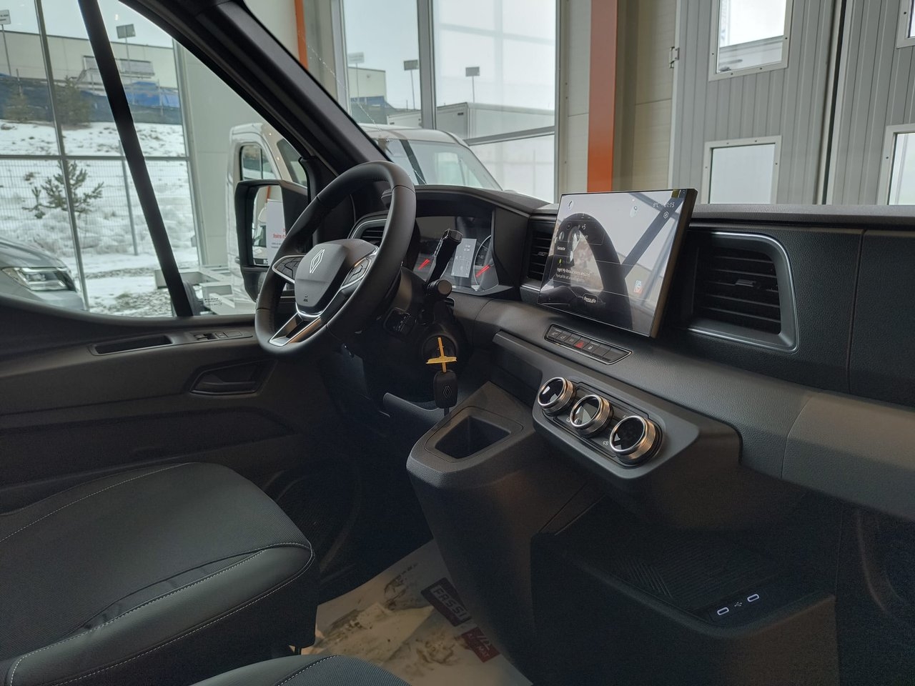 Renault Master 2026, bild 2/17