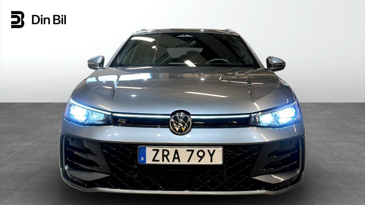 Volkswagen Passat 2025, bild 4/10
