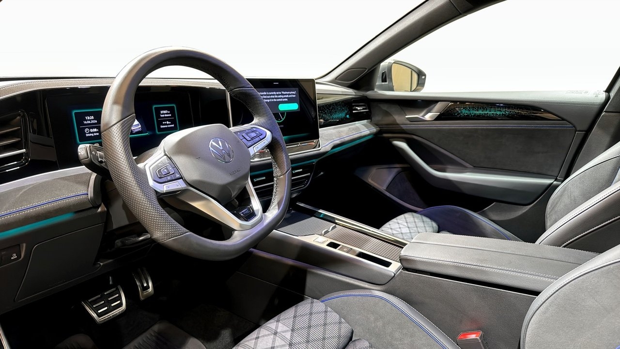 Volkswagen Passat 2025, bild 7/10