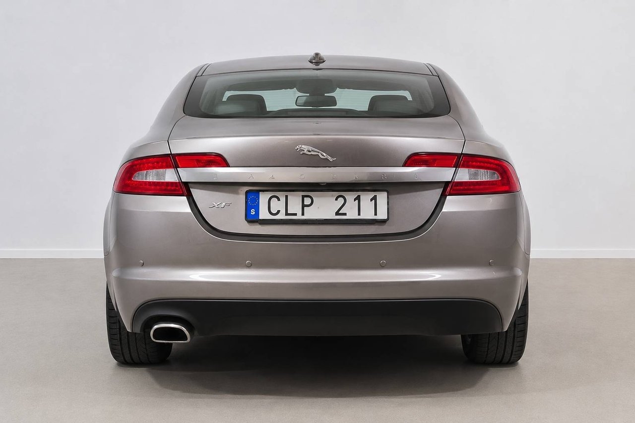 Jaguar XF 3.0 V6 275hk Skinn 2011, bild 6/25